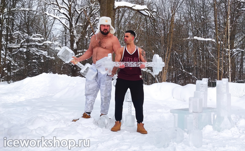 Кирилл Сарычев и Рустам Майер на съемках ролика про ледяную качалку
