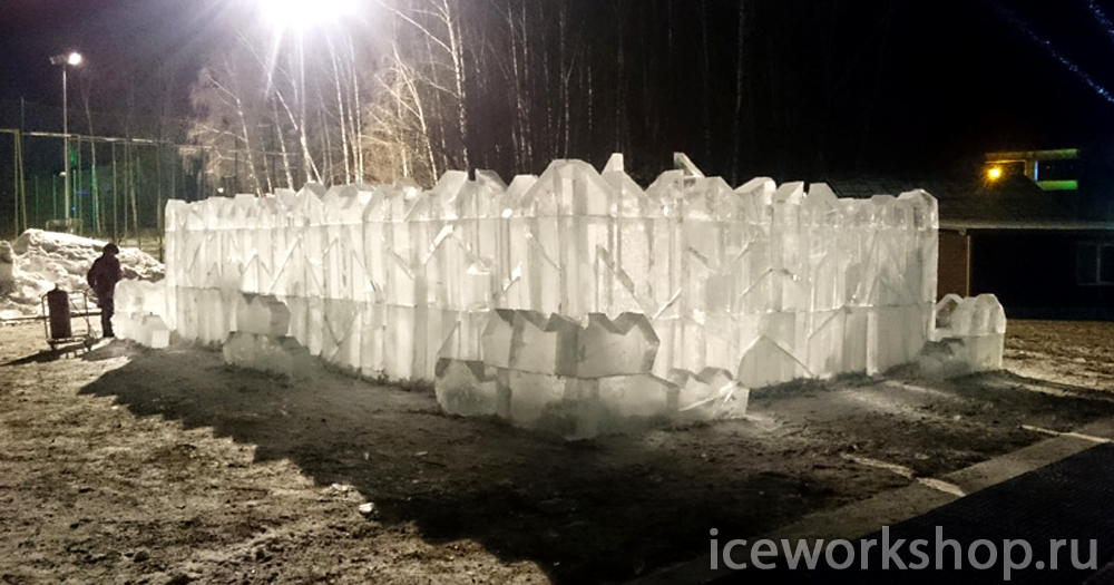 Ледяной лабиринт-крепость для загородного клуба